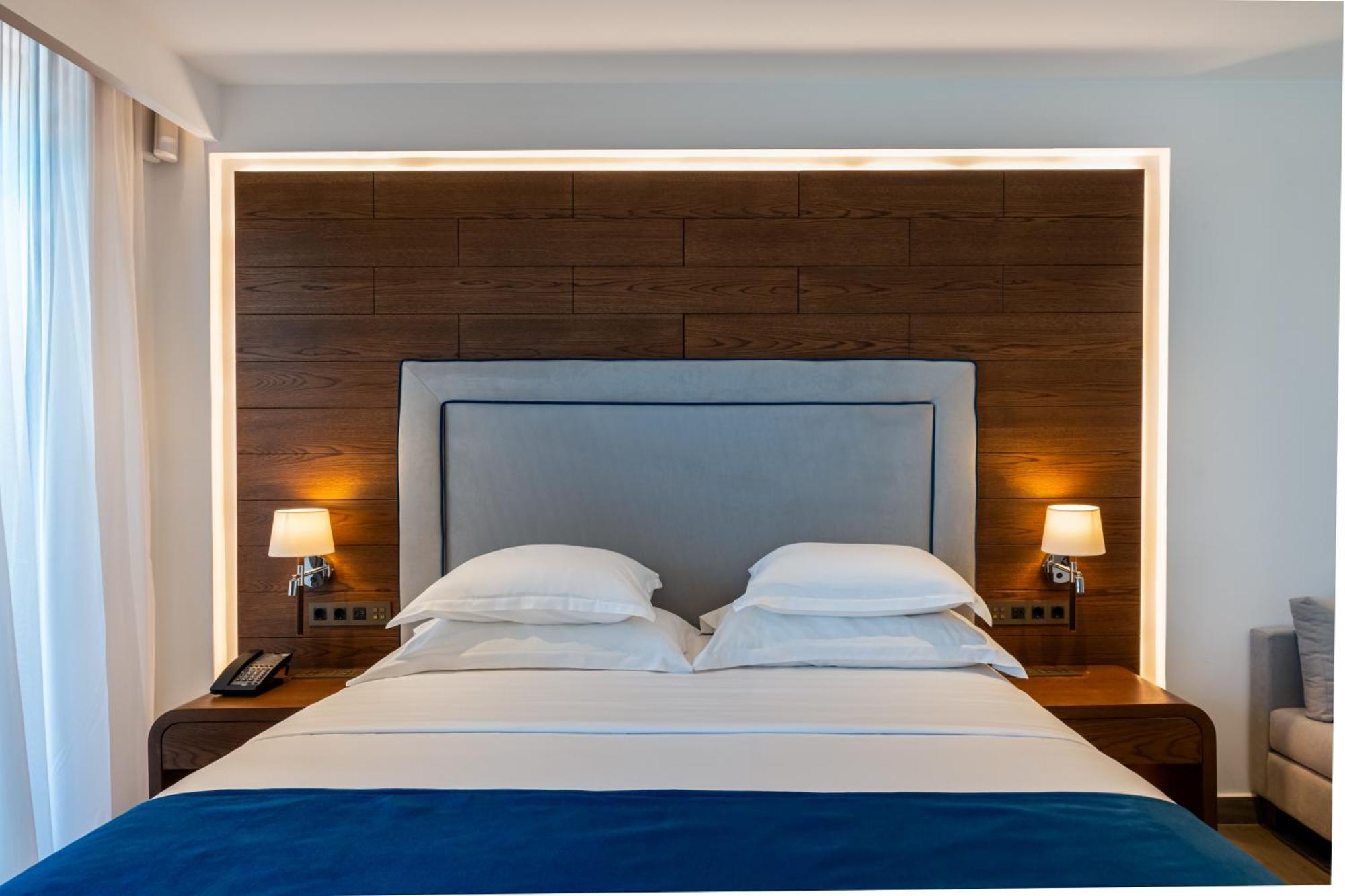 Nana Princess Suites Villas & Spa 赫索尼索斯 外观 照片